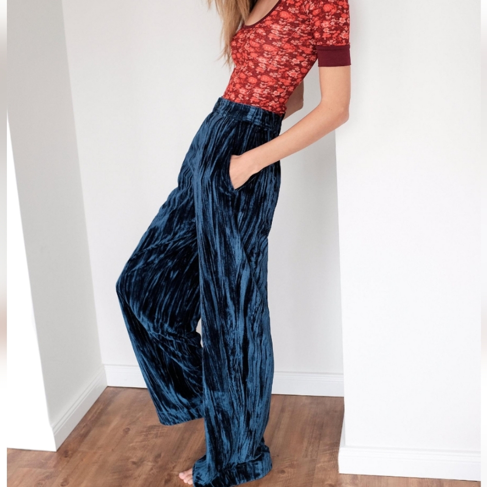 Free People Runaway Velvet Wide Leg Pants Size 4 - Picture 1 of 13